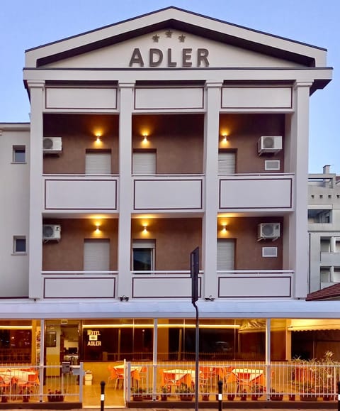 Property building, Facade/entrance