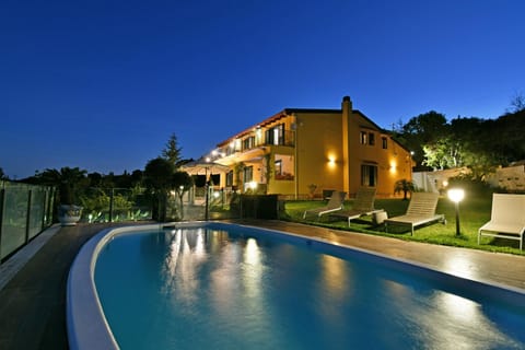 Night, Swimming pool