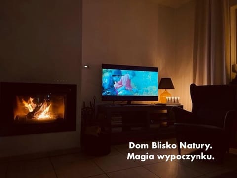 Communal lounge/ TV room, TV and multimedia, Living room