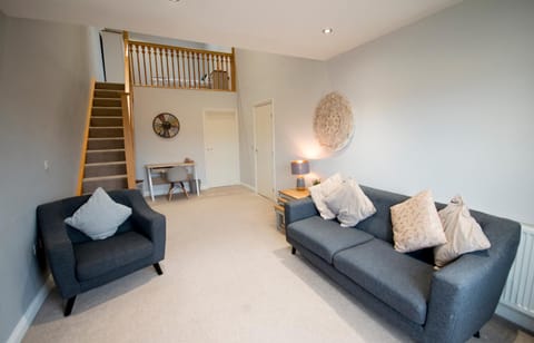 Entire Duplex apartment for up to 6 guests, free wifi Apartment in Darlington