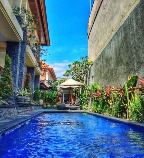 Facade/entrance, Balcony/Terrace, Pool view, Swimming pool