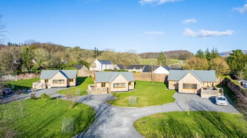 Property building, Natural landscape, Bird's eye view, Parking