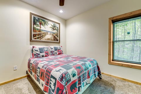 Sweeping Smoky Mountain Views Bella Vista Cabin Cabin in Qualla