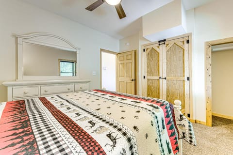 Sweeping Smoky Mountain Views Bella Vista Cabin Cabin in Qualla