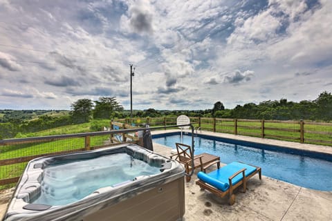 Chic Williamstown Retreat with Pool and Hot Tub! House in Ohio