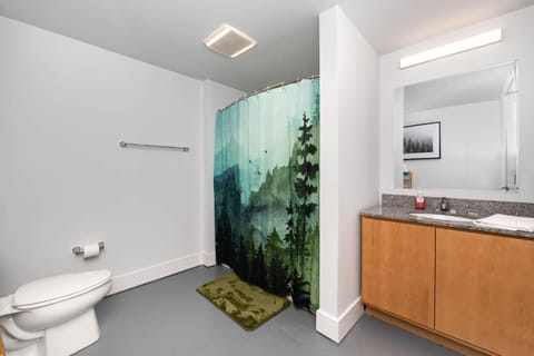 New Industrial Loft Space on River and Bike Trail Apartment in Ohio