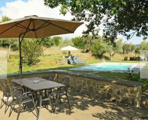 VILLA PONENTE Villa in Umbria