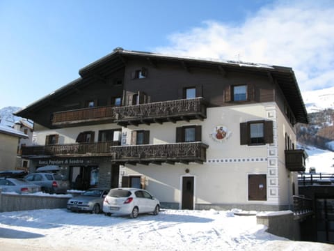 Property building, Mountain view