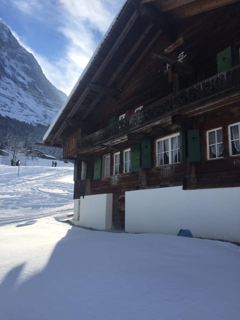 Facade/entrance, Off site