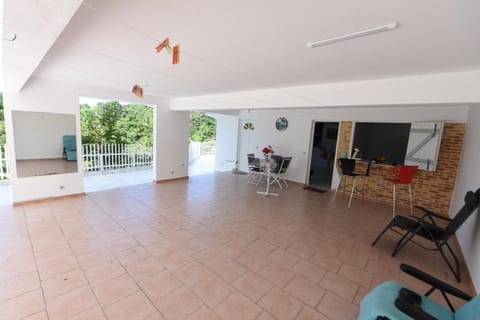 Patio, Dining area