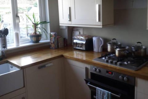 3-Bed House Sleeps 5 5 min walk from City Centre House in Inverness