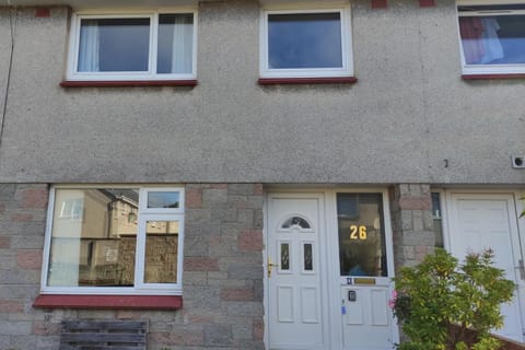 3-Bed House Sleeps 5 5 min walk from City Centre House in Inverness