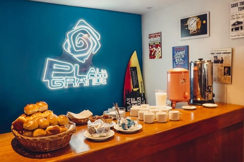 Property logo or sign, Coffee/tea facilities, Food and drinks, Logo/Certificate/Sign, Breakfast