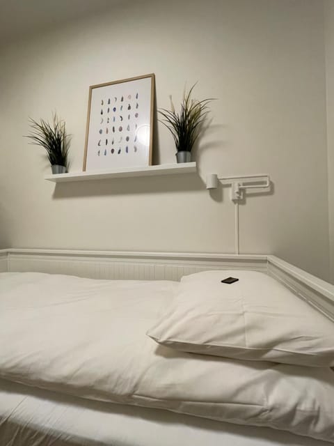 Bed, Decorative detail