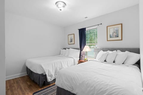 Crafty on Hoyt- Renovated Craftsman 15 mins from Downtown House in Chattanooga