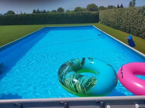 logement atypique Apartment in Arles