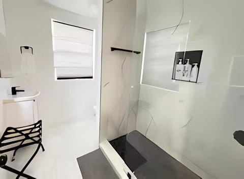 Pretty Private Room, near the Airport - Free parking - 01 Vacation rental in Miami