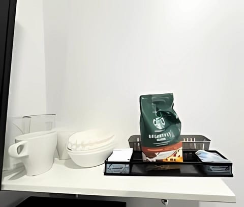 Pretty Private Room, near the Airport - Free parking - 01 Vacation rental in Miami