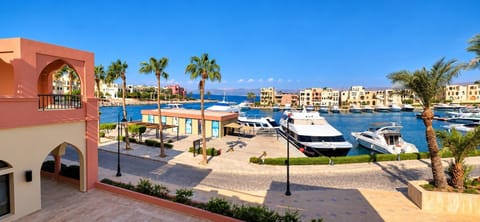 Sea view, Location