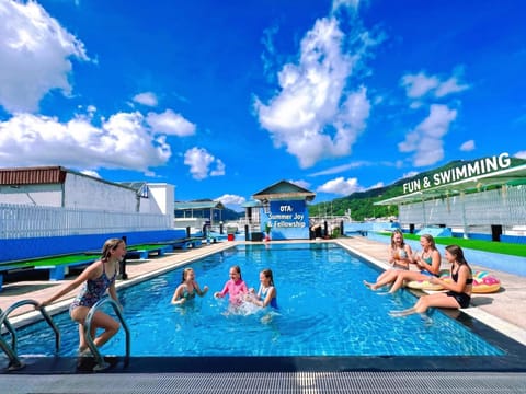 Day, People, Swimming pool, children, group of guests, sunbed