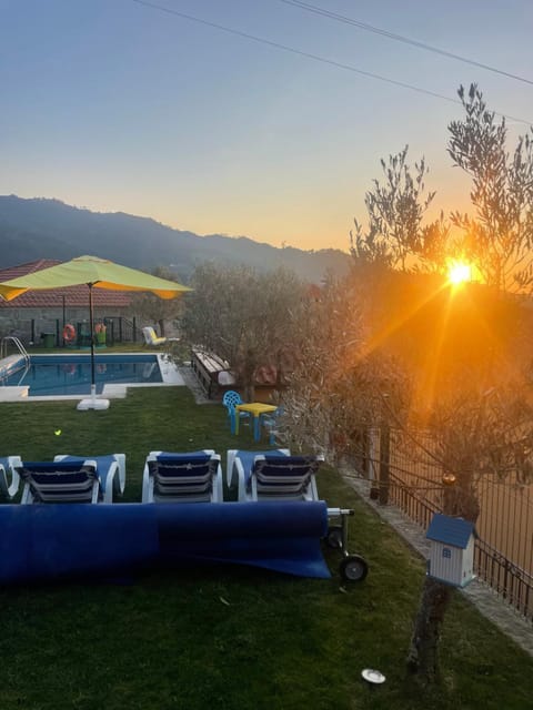 Swimming pool, Sunrise