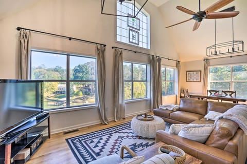 Waterfront Lake Martin Home with Private Dock and View House in Lake Martin