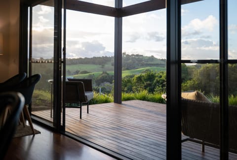 Balcony/Terrace, Garden view, Mountain view