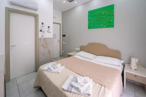 Bed, Photo of the whole room, Bedroom, towels, wardrobe, air conditioner