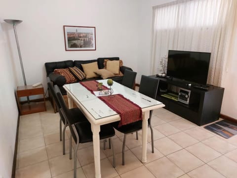 Communal lounge/ TV room, Living room, Dining area