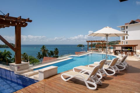 View (from property/room), Sea view, Swimming pool