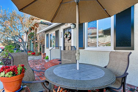 Coral Beach House House in Balboa Island