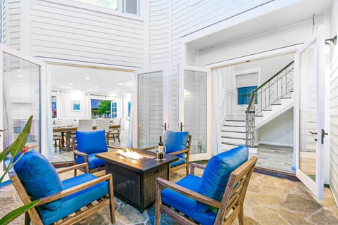 Spacious Balboa Beauty House in Balboa Island