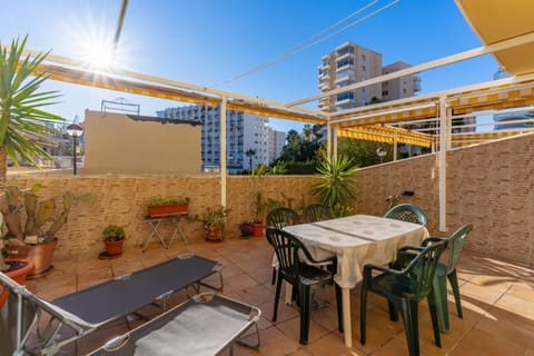 Family friendly patio and poolview Apartment in Torremolinos