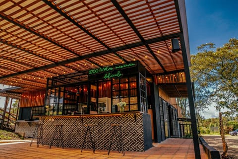 Facade/entrance, Lounge or bar
