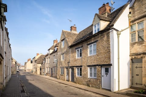 The Cottage House in Cirencester