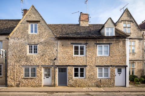 The Cottage House in Cirencester