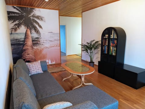 Living room, Seating area, locker