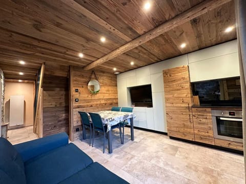 Appartement duplex rénové 6p, expo sud - FR-1-642-56 Apartment in Morillon