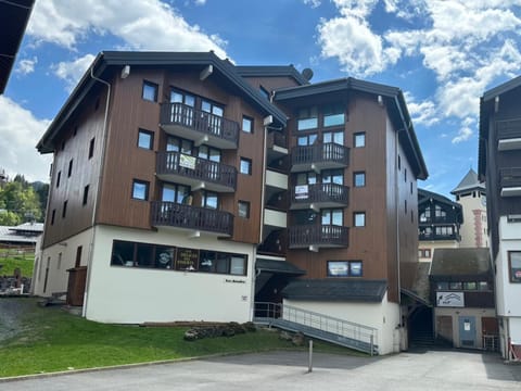 Appartement duplex rénové 6p, expo sud - FR-1-642-56 Apartment in Morillon