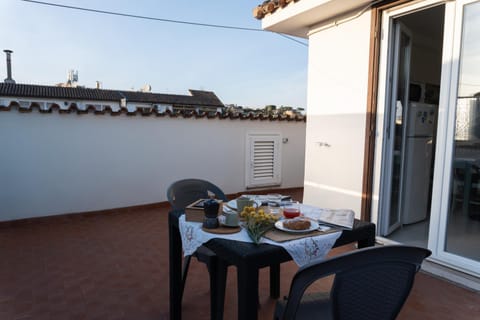 Patio, Day, View (from property/room), Balcony/Terrace, Dining area