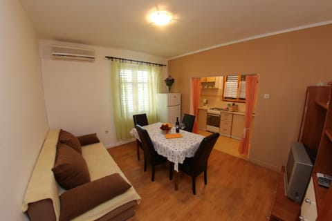 Apartments Vedrana Apartment in Zadar