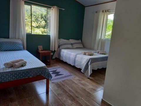 Suítes recanto beija flor Bed and Breakfast in State of Rio de Janeiro