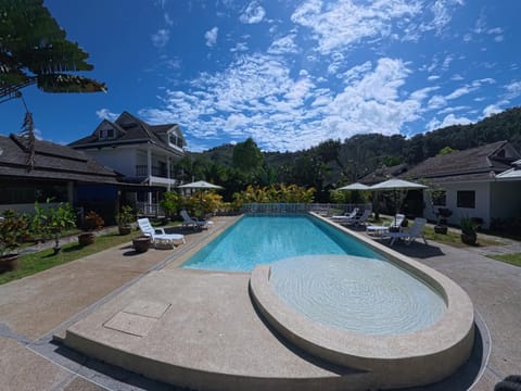 Villa Colina Khao Lak Rooms and Bungalows - Adults Only Bed and Breakfast in Khuekkhak