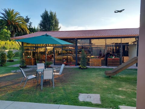 Patio, Restaurant/places to eat, Garden