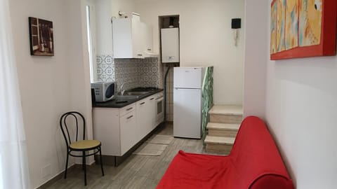 Kitchen or kitchenette, Living room, kitchen