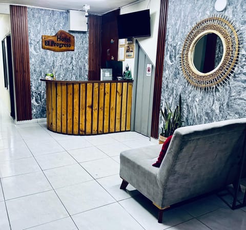 Living room, Lobby or reception