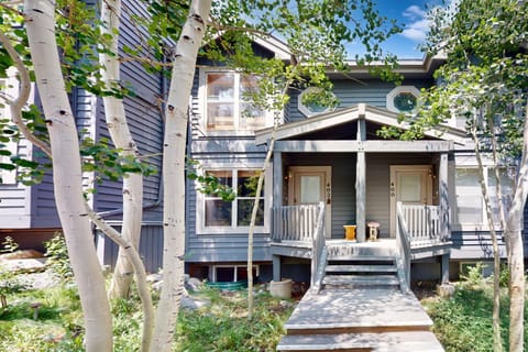 Saddle Ridge Townhome 402 House in Wildernest