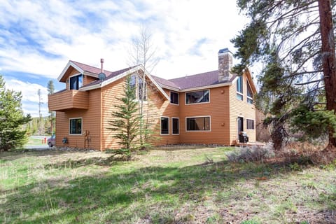 Western Wild Flower House in Frisco