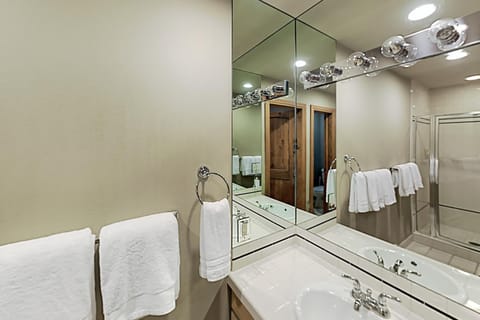 Vail Golf Club 38 House in Vail