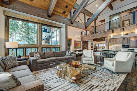 Skiers Palace House in Breckenridge